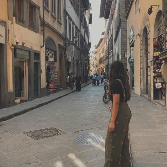 Meet your posher - Picture 5 of 15